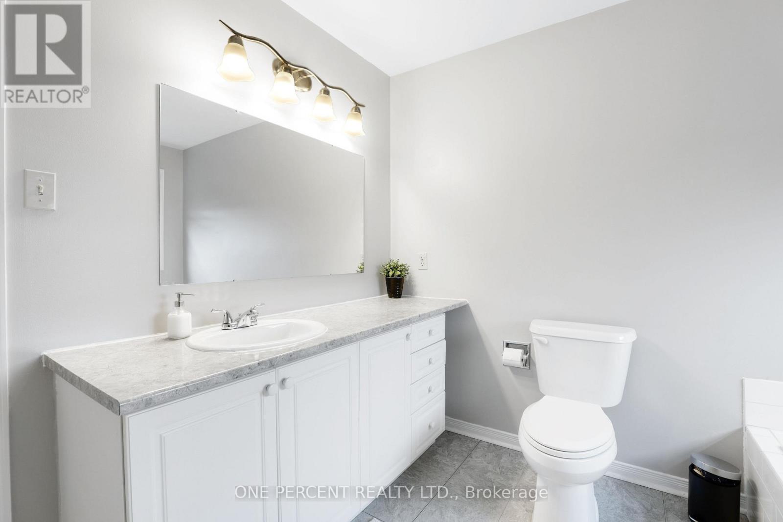 1570 Champneuf Drive, Ottawa, Ontario  K1C 6B5 - Photo 28 - X13005246