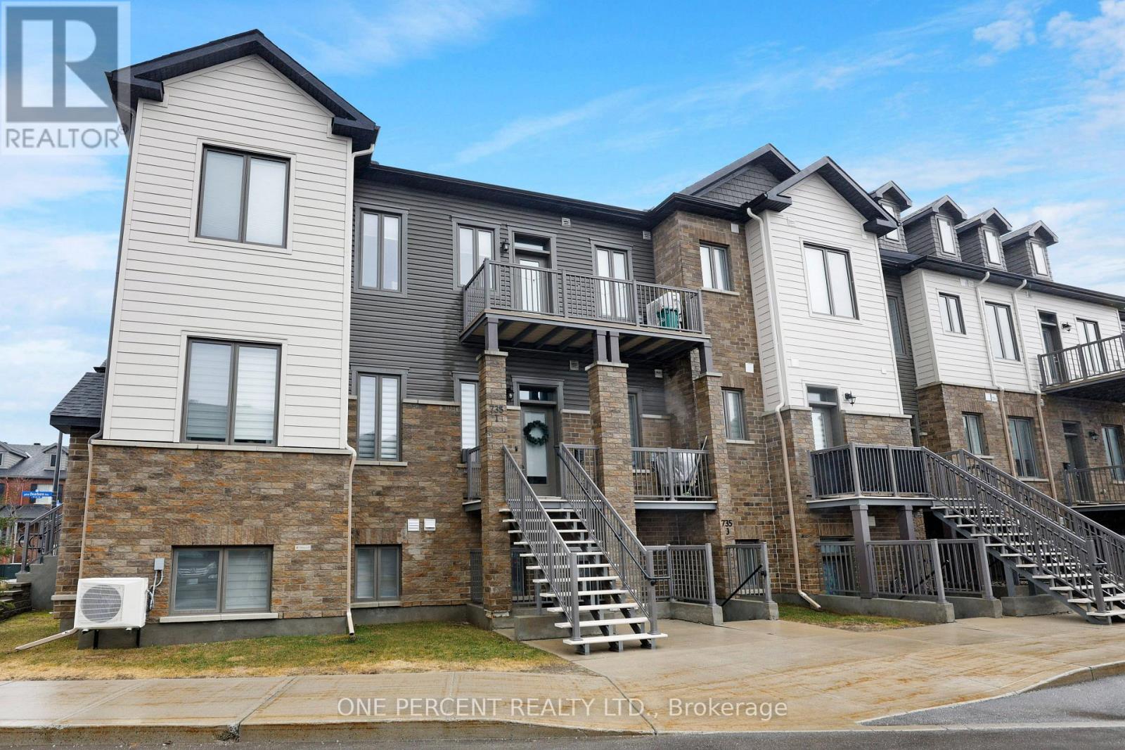 I - 735 DEARBORN PRIVATE, Ottawa, Ontario