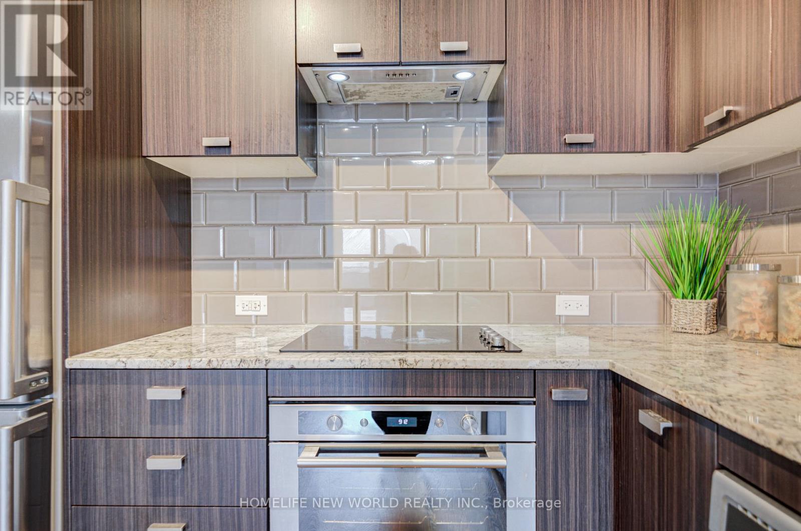 1305 - 255 Village Green Square, Toronto, Ontario  M1S 0L3 - Photo 14 - E13005268