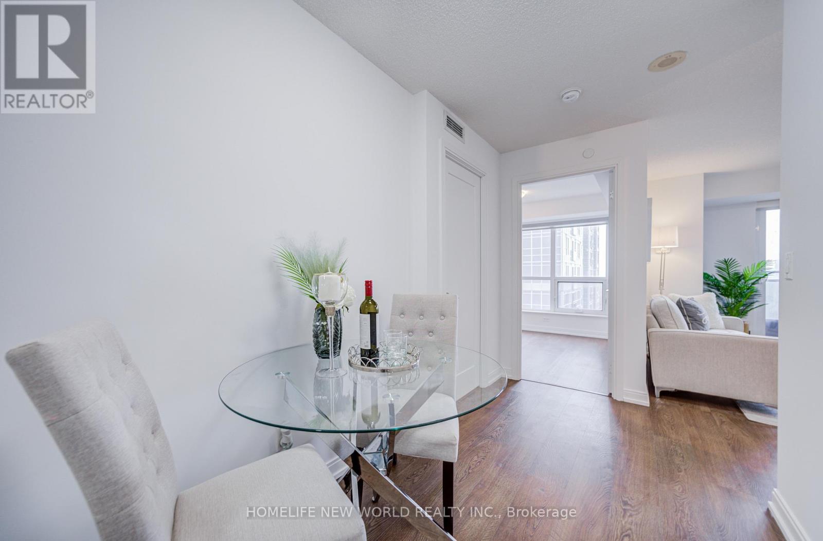 1305 - 255 Village Green Square, Toronto, Ontario  M1S 0L3 - Photo 25 - E13005268