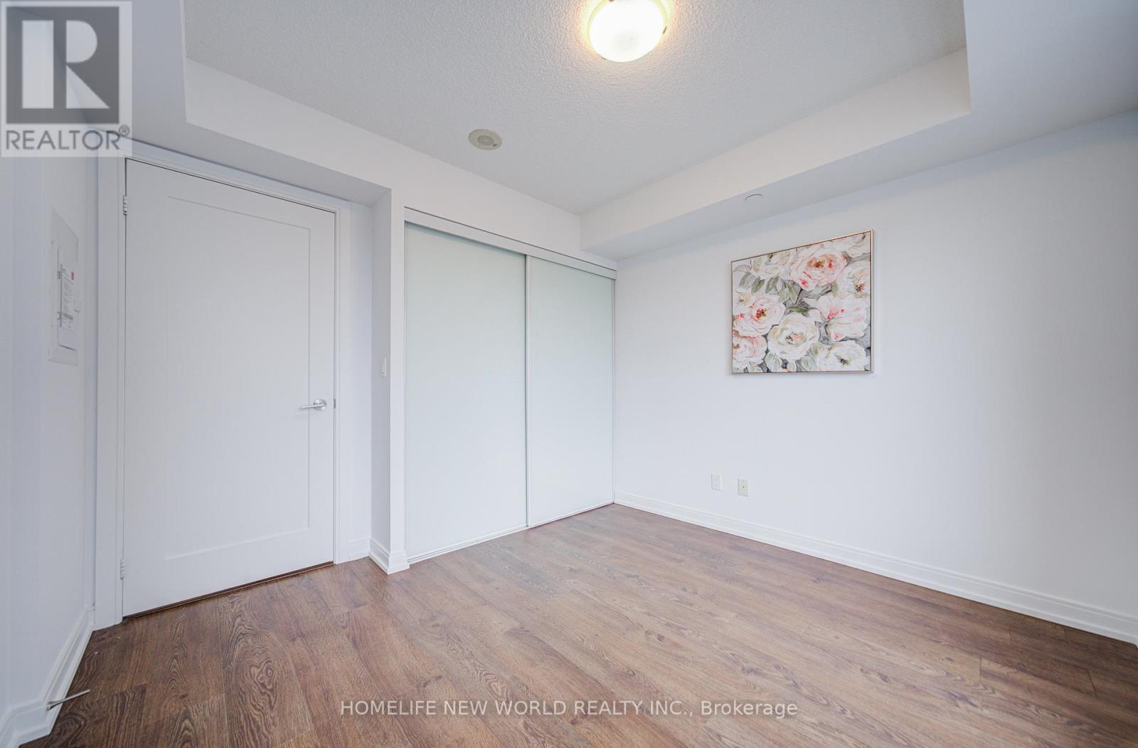 1305 - 255 Village Green Square, Toronto, Ontario  M1S 0L3 - Photo 29 - E13005268