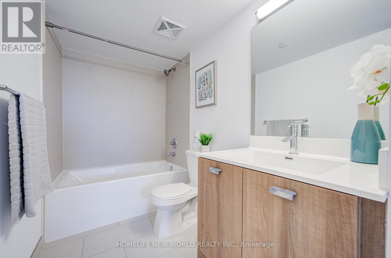 1305 - 255 Village Green Square, Toronto, Ontario  M1S 0L3 - Photo 38 - E13005268