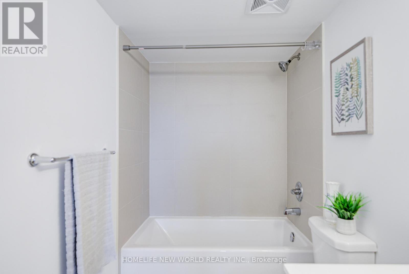 1305 - 255 Village Green Square, Toronto, Ontario  M1S 0L3 - Photo 40 - E13005268