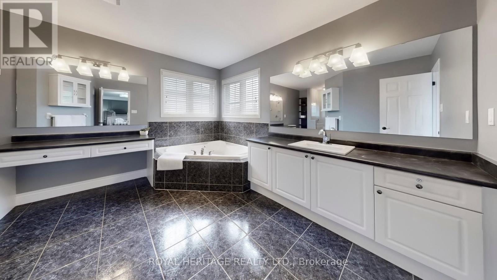 9 Nathan Avenue, Whitby, Ontario  L1M 1J3 - Photo 26 - E13005320