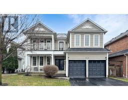 9 NATHAN AVENUE, Whitby, Ontario