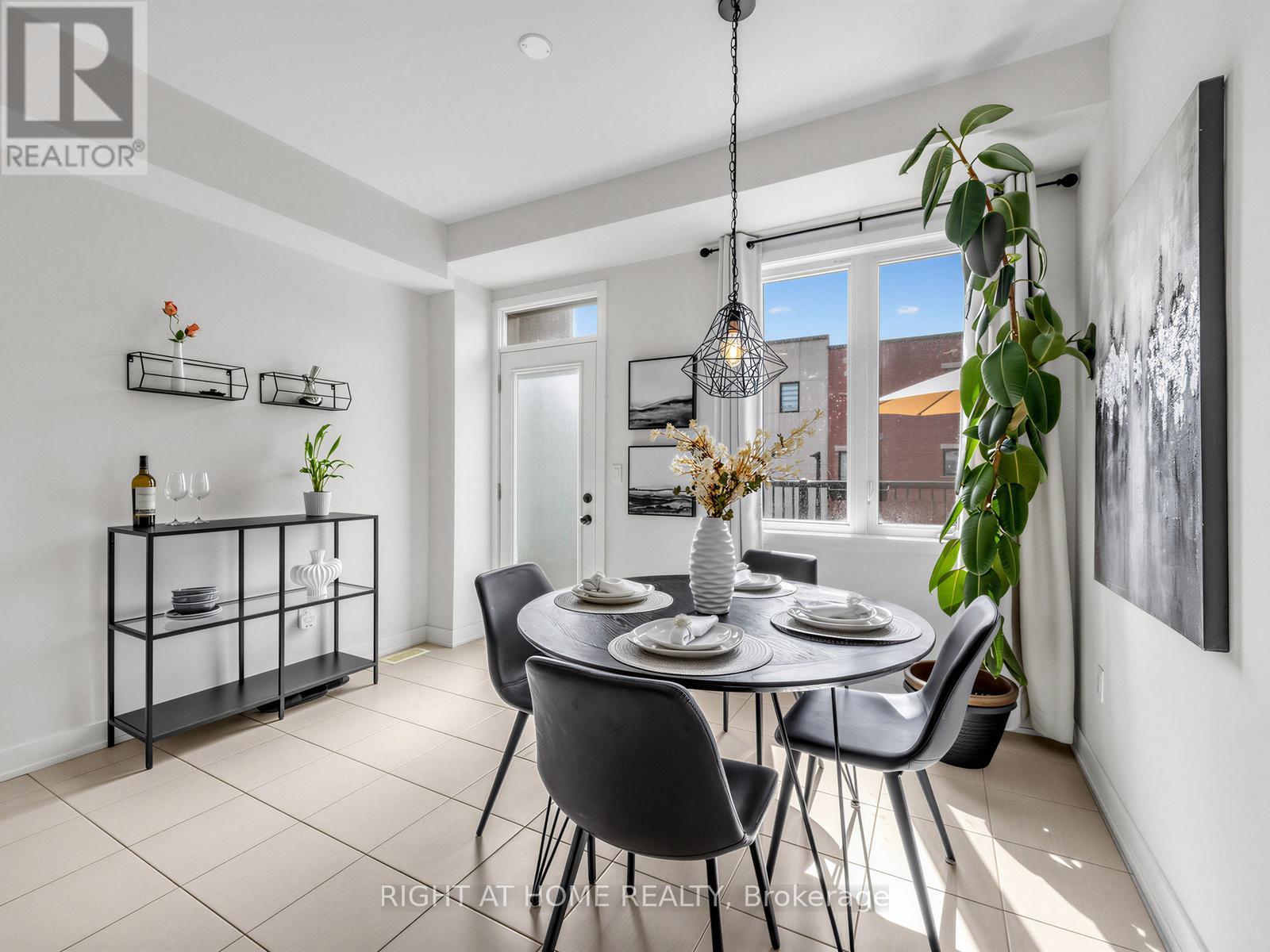 998 Kicking Horse Path, Oshawa, Ontario  L1J 0B4 - Photo 10 - E13005366