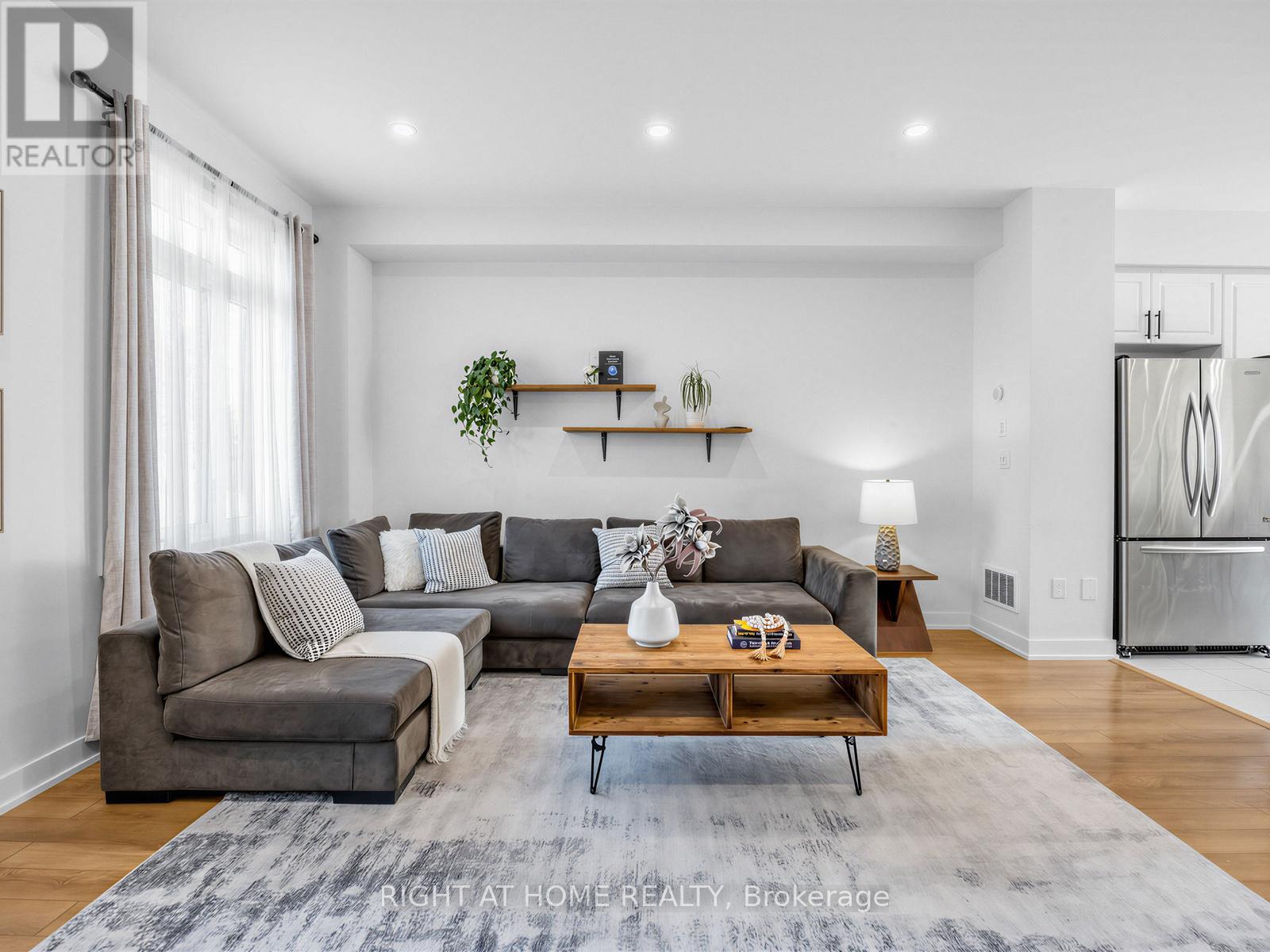 998 Kicking Horse Path, Oshawa, Ontario  L1J 0B4 - Photo 19 - E13005366