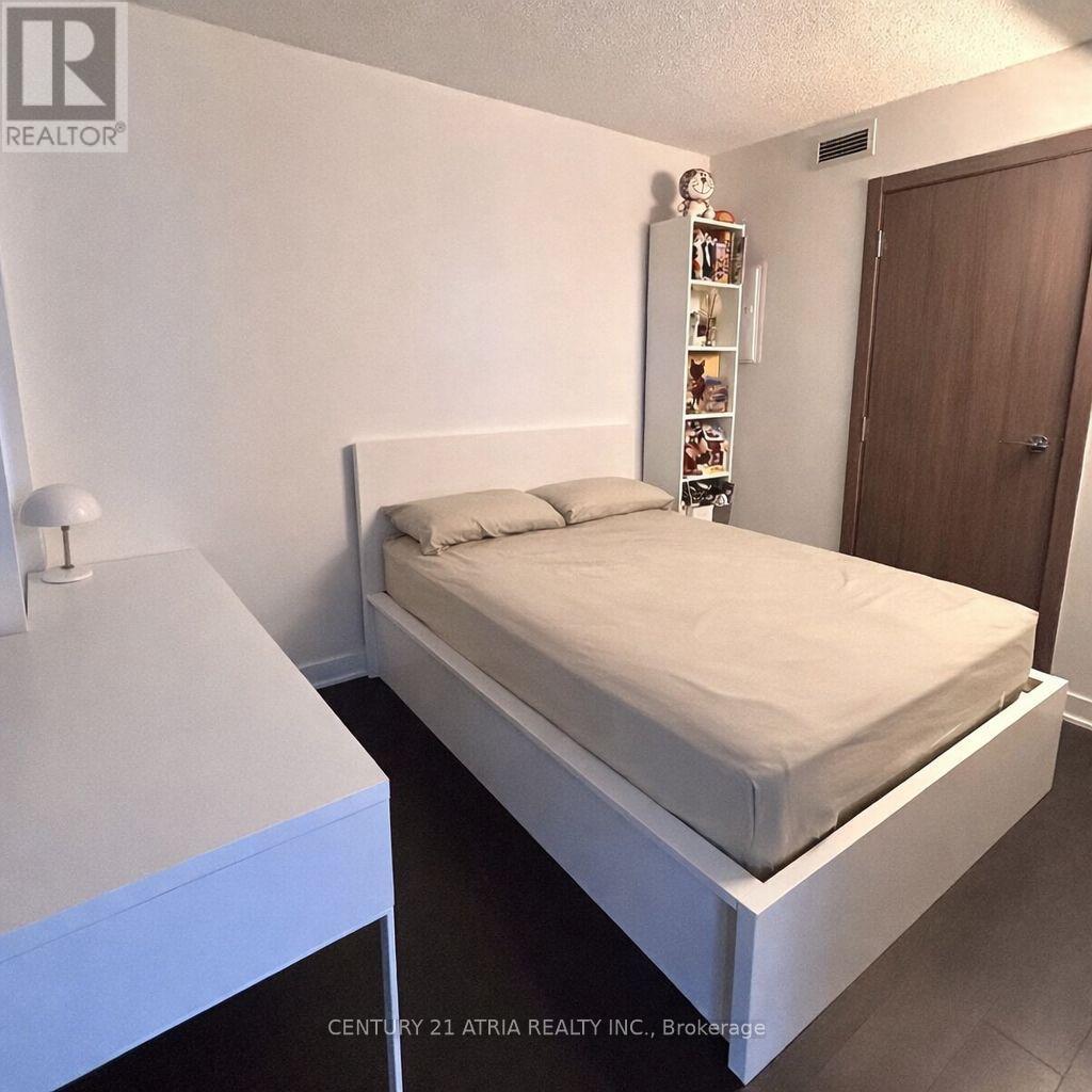 1802 - 19 Bathurst Street, Toronto, Ontario M5V 0N2 - Photo 12 - C12933030