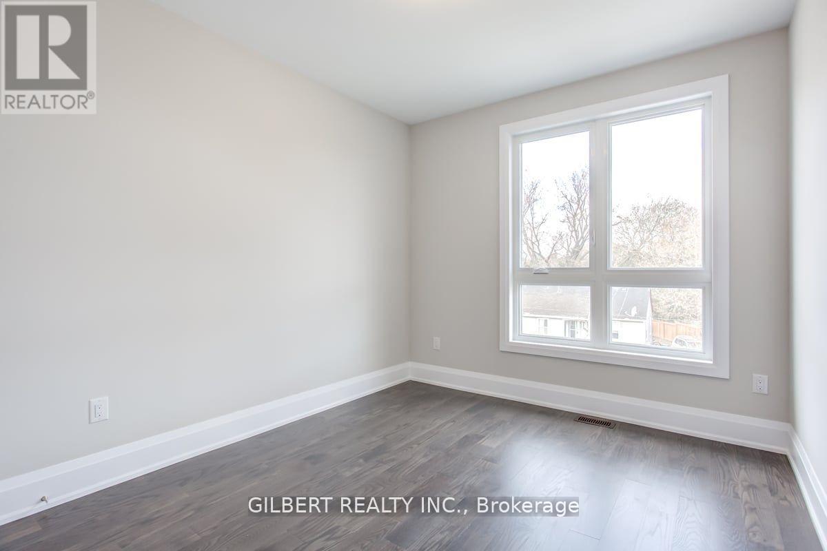 35b Marquette Avenue, Toronto, Ontario M6A 1X8 - Photo 22 - C13003092