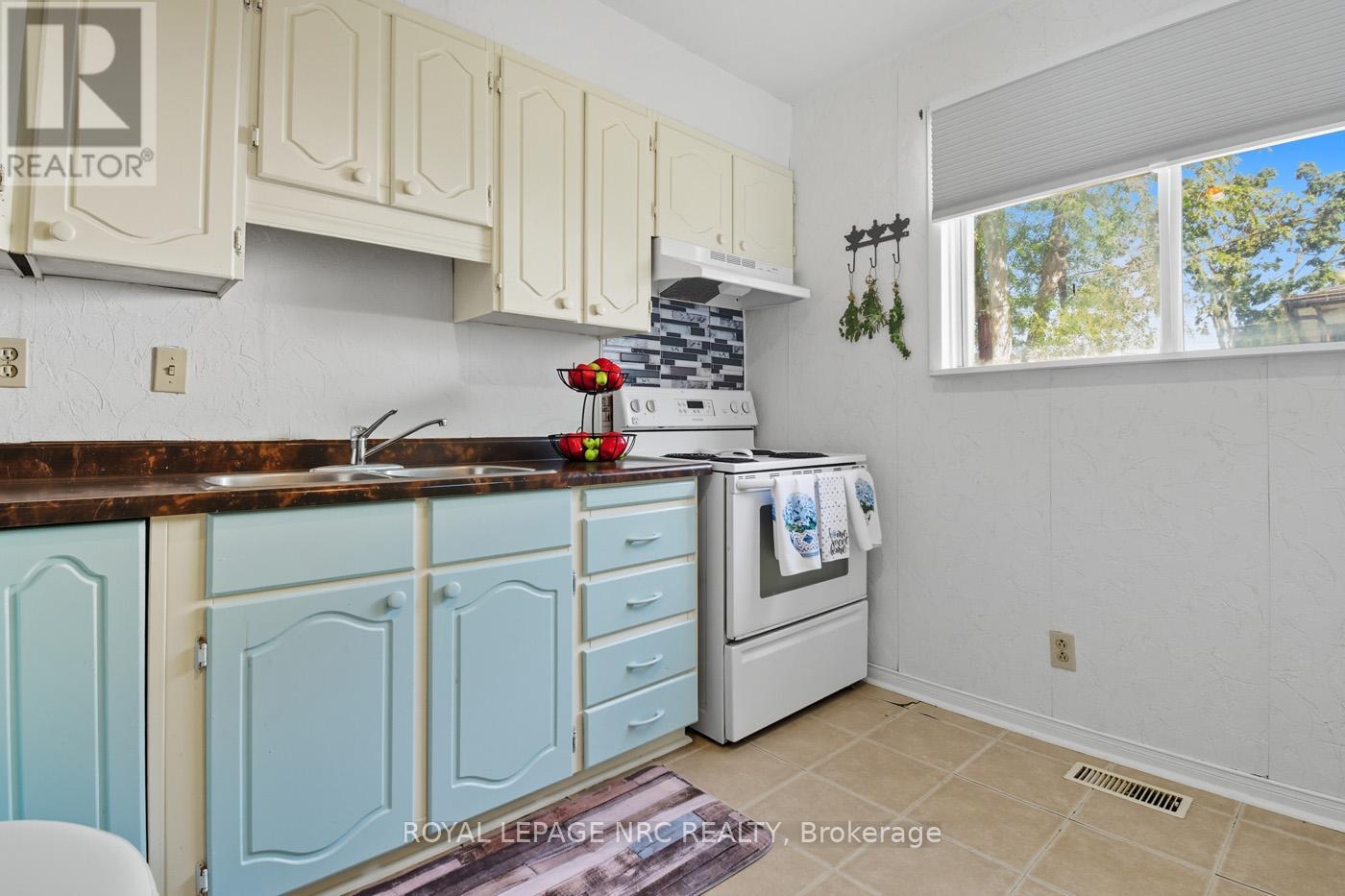 52 Wiley Street, St. Catharines, Ontario  L2R 4G2 - Photo 14 - X13005262