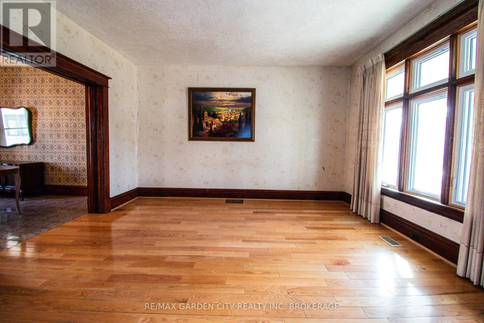 86 Griffith Street, Welland, Ontario  L3B 4G4 - Photo 12 - X13005410