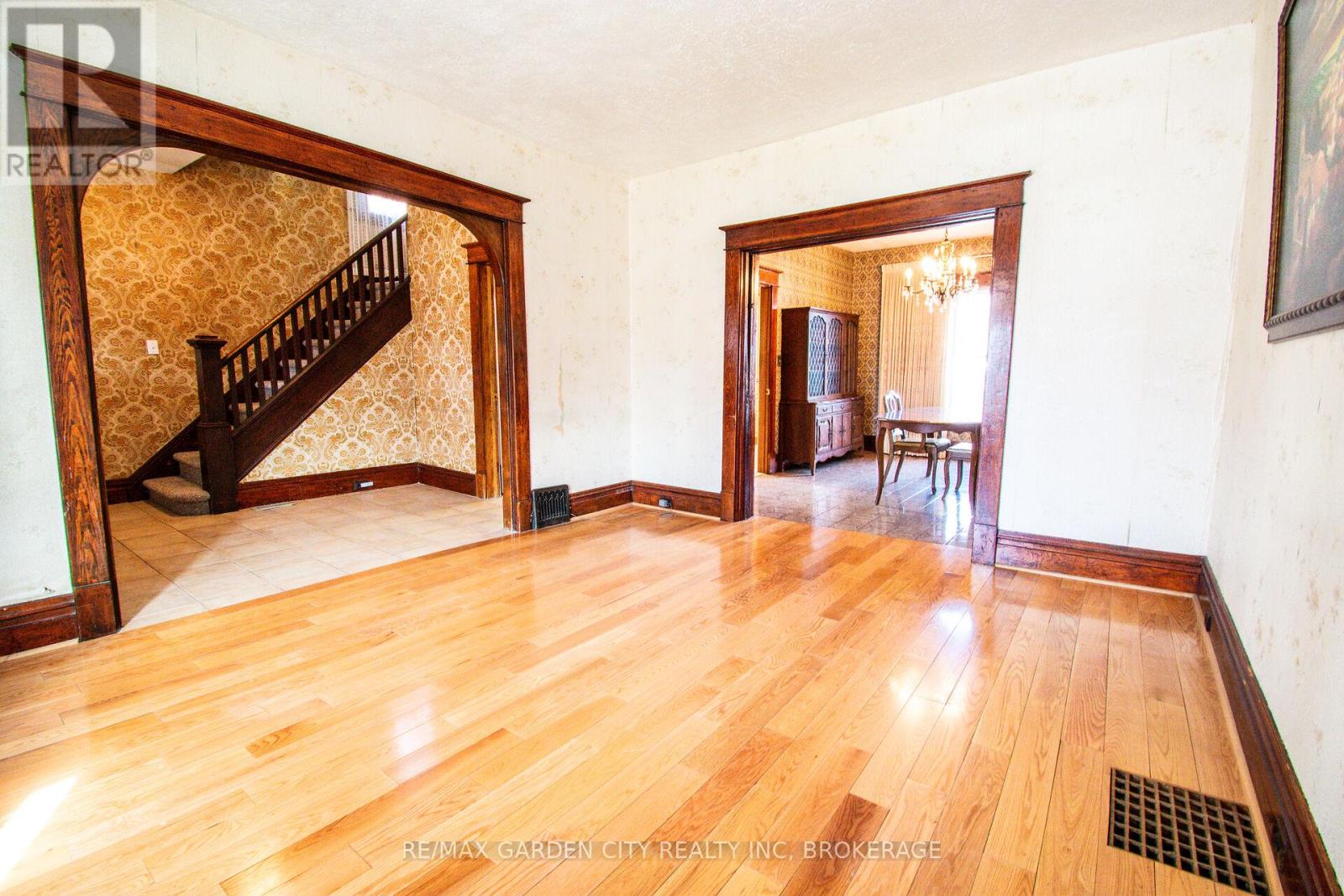 86 Griffith Street, Welland, Ontario  L3B 4G4 - Photo 15 - X13005410