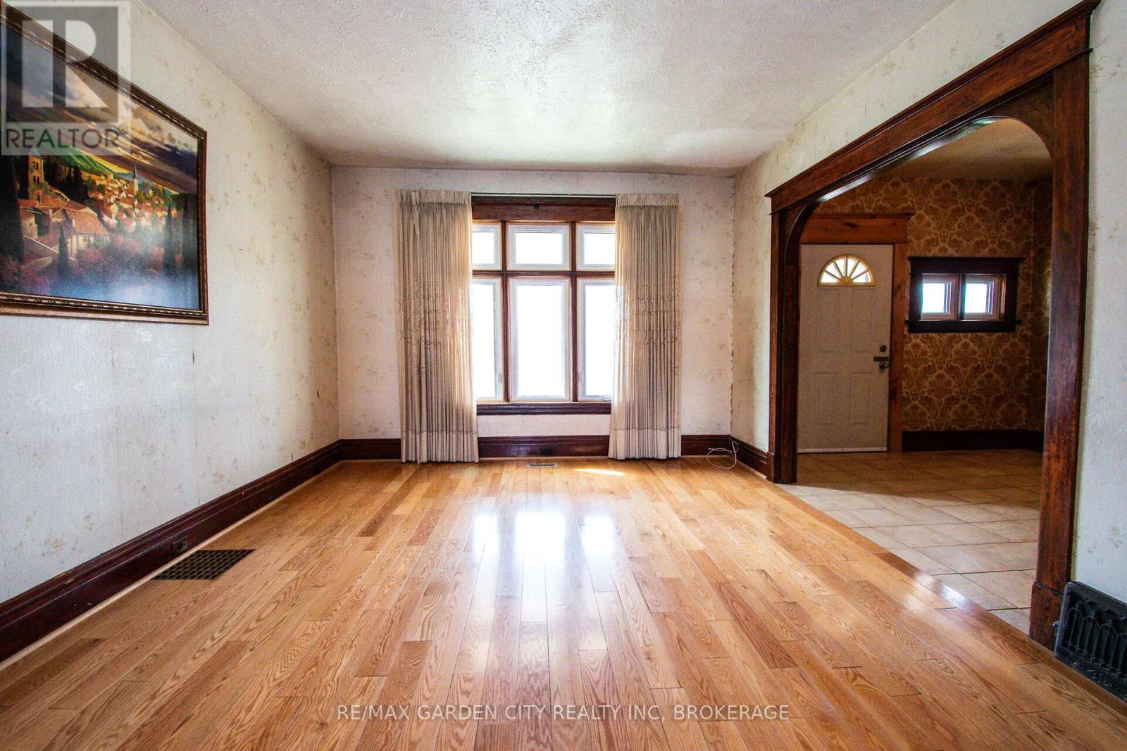 86 Griffith Street, Welland, Ontario  L3B 4G4 - Photo 16 - X13005410