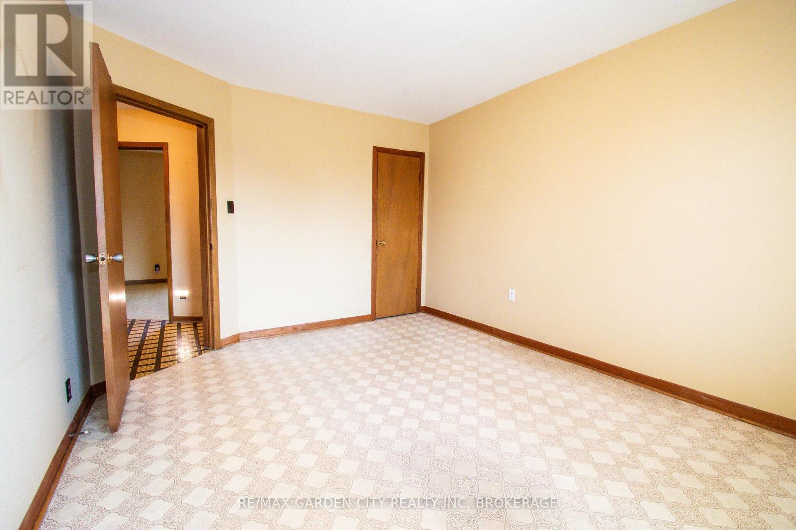 86 Griffith Street, Welland, Ontario  L3B 4G4 - Photo 25 - X13005410