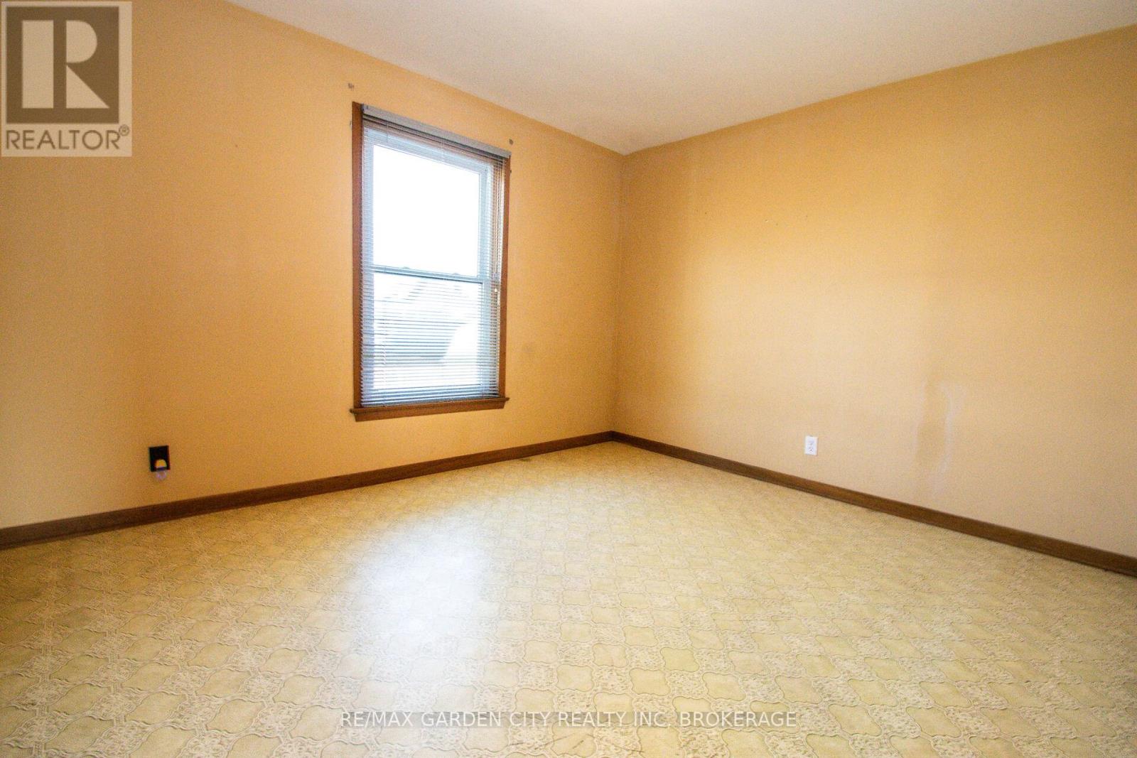 86 Griffith Street, Welland, Ontario  L3B 4G4 - Photo 32 - X13005410