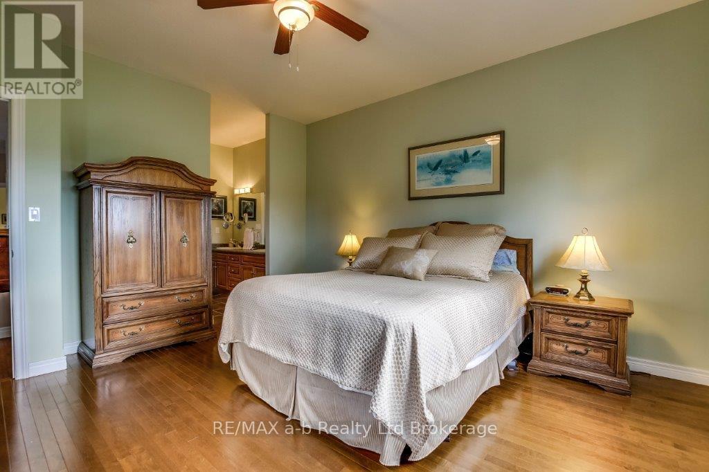 717 Garden Court Crescent, Woodstock, Ontario  N4T 0A2 - Photo 12 - X13005388