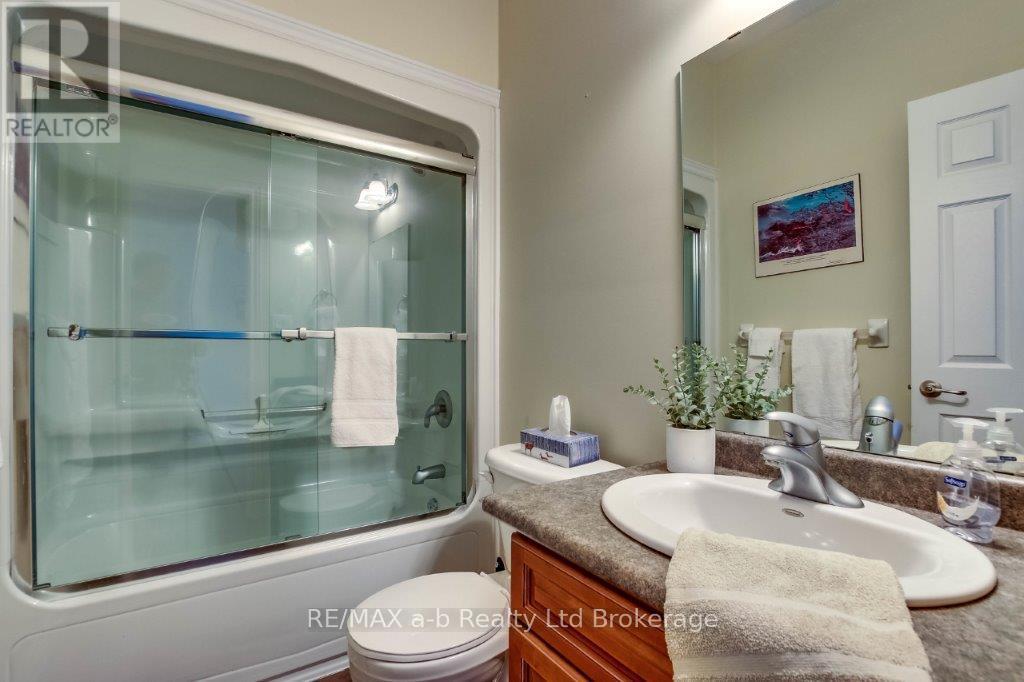 717 Garden Court Crescent, Woodstock, Ontario  N4T 0A2 - Photo 18 - X13005388