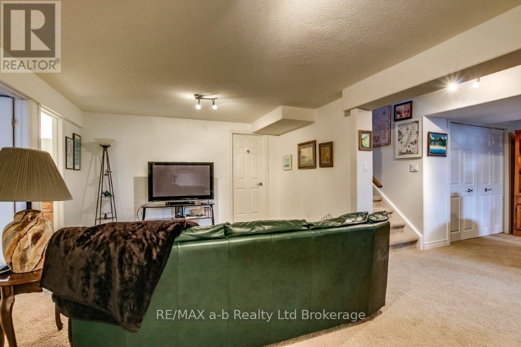 717 Garden Court Crescent, Woodstock, Ontario  N4T 0A2 - Photo 21 - X13005388