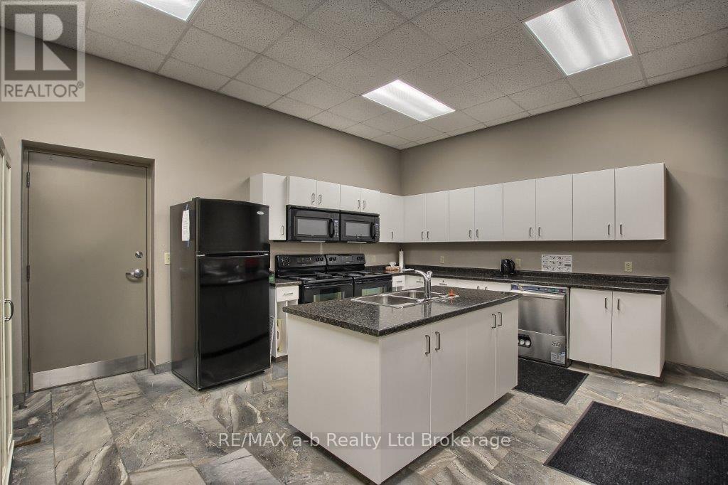 717 Garden Court Crescent, Woodstock, Ontario  N4T 0A2 - Photo 33 - X13005388