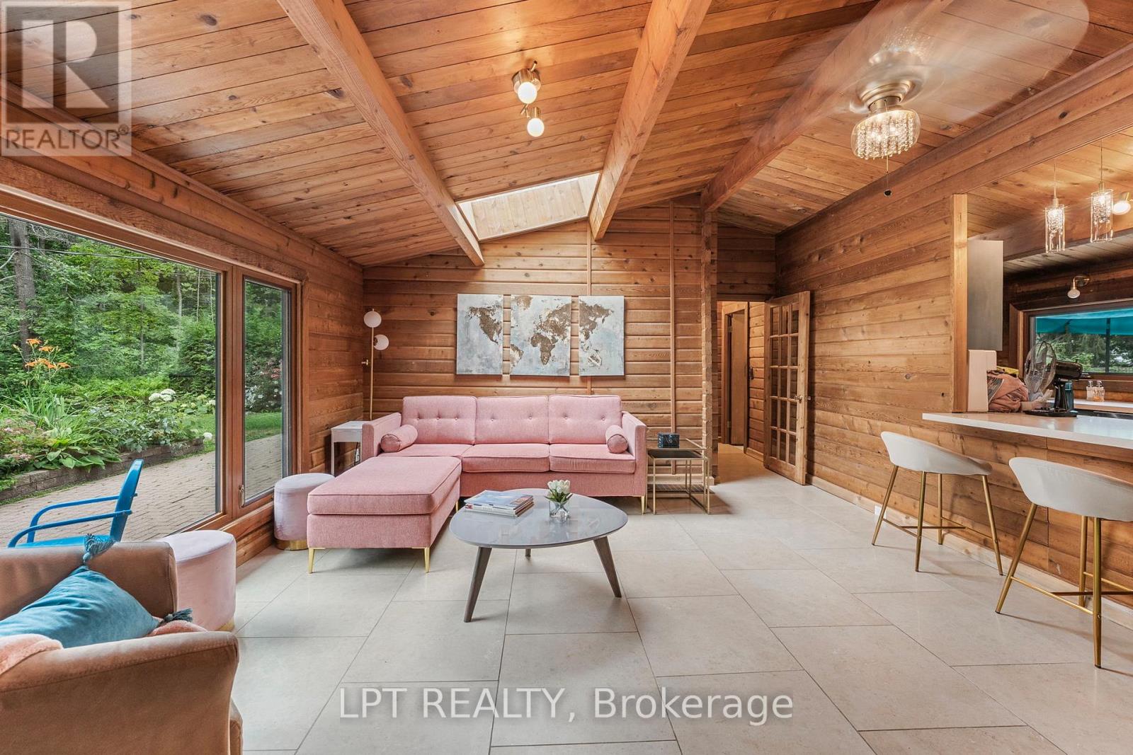 10 Maplewood Lane, Georgina, Ontario  L0E 1R0 - Photo 14 - N12999878