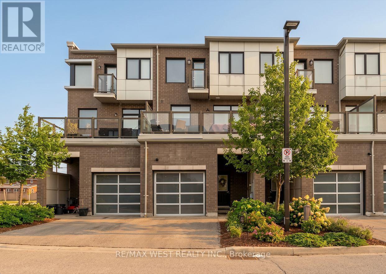 8208 Pine Valley Drive, Vaughan, Ontario L4L 0H6 - Photo 36 - N13002288