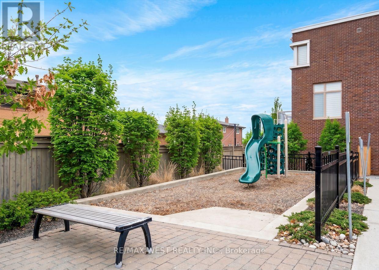 8208 Pine Valley Drive, Vaughan, Ontario L4L 0H6 - Photo 40 - N13002288