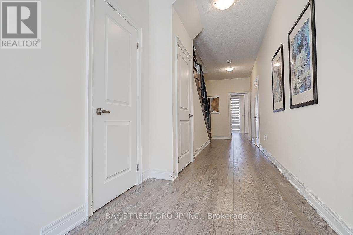 34 Phillipsen Way, Markham, Ontario  L3S 0E9 - Photo 5 - N13005304