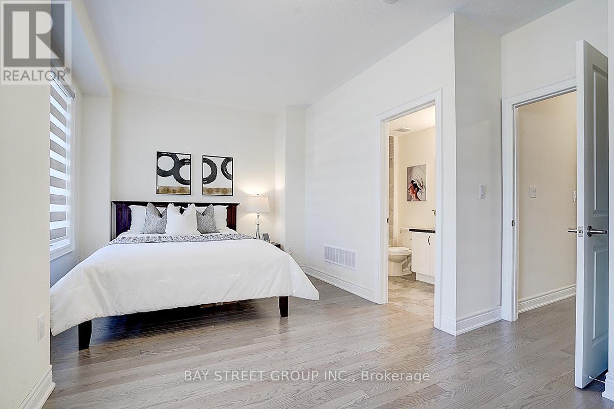 34 Phillipsen Way, Markham, Ontario  L3S 0E9 - Photo 7 - N13005304