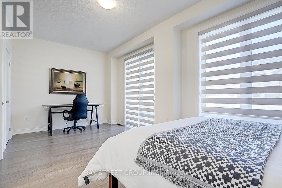 34 Phillipsen Way, Markham, Ontario  L3S 0E9 - Photo 8 - N13005304