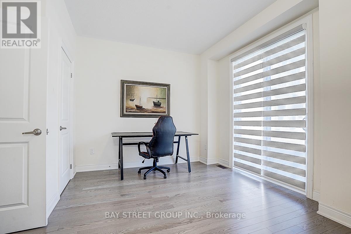 34 Phillipsen Way, Markham, Ontario  L3S 0E9 - Photo 9 - N13005304