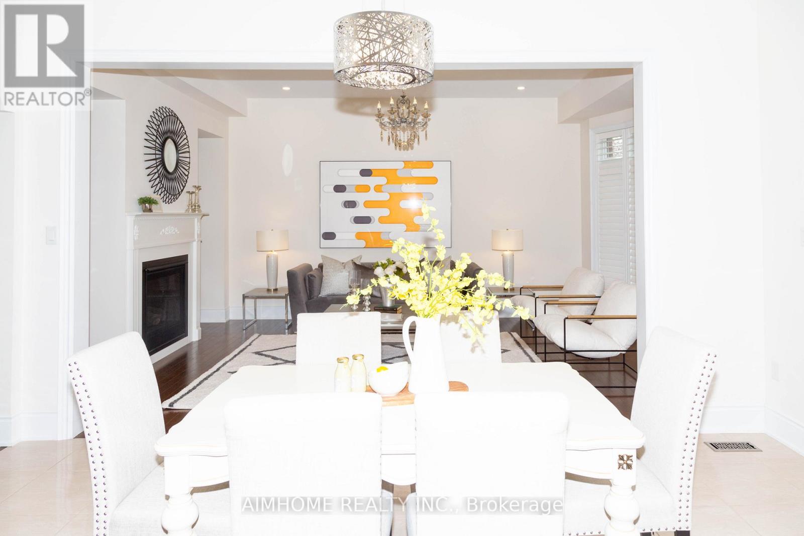 36 Gracedale Drive, Richmond Hill, Ontario  L4C 0Y3 - Photo 11 - N13005338