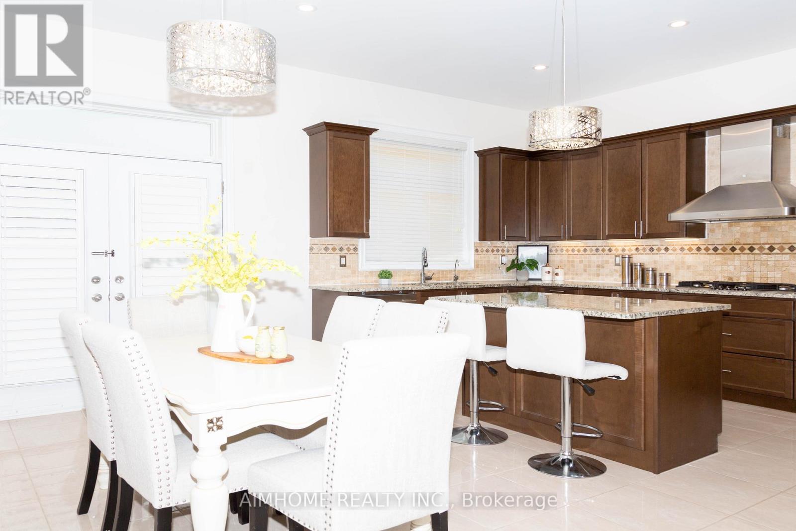 36 Gracedale Drive, Richmond Hill, Ontario  L4C 0Y3 - Photo 13 - N13005338