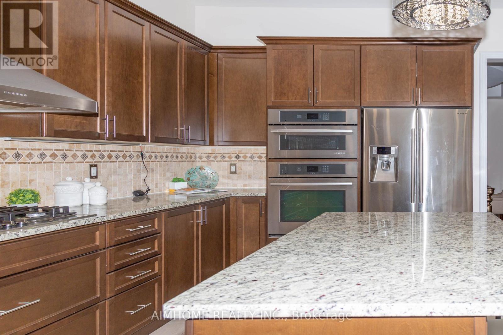 36 Gracedale Drive, Richmond Hill, Ontario  L4C 0Y3 - Photo 18 - N13005338