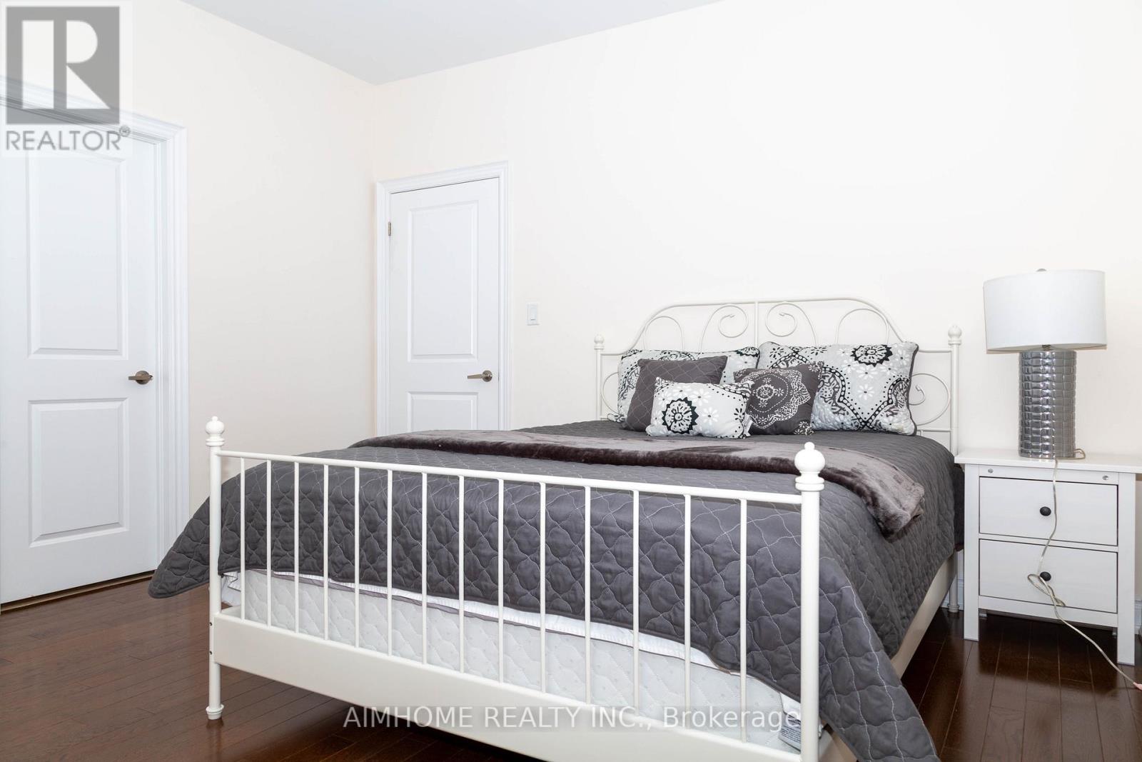 36 Gracedale Drive, Richmond Hill, Ontario  L4C 0Y3 - Photo 31 - N13005338