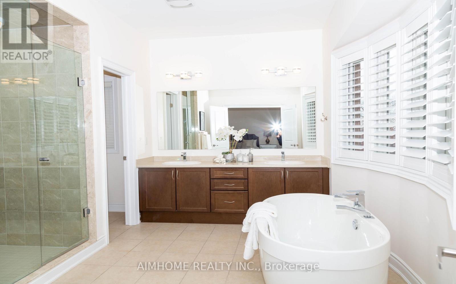 36 Gracedale Drive, Richmond Hill, Ontario  L4C 0Y3 - Photo 39 - N13005338