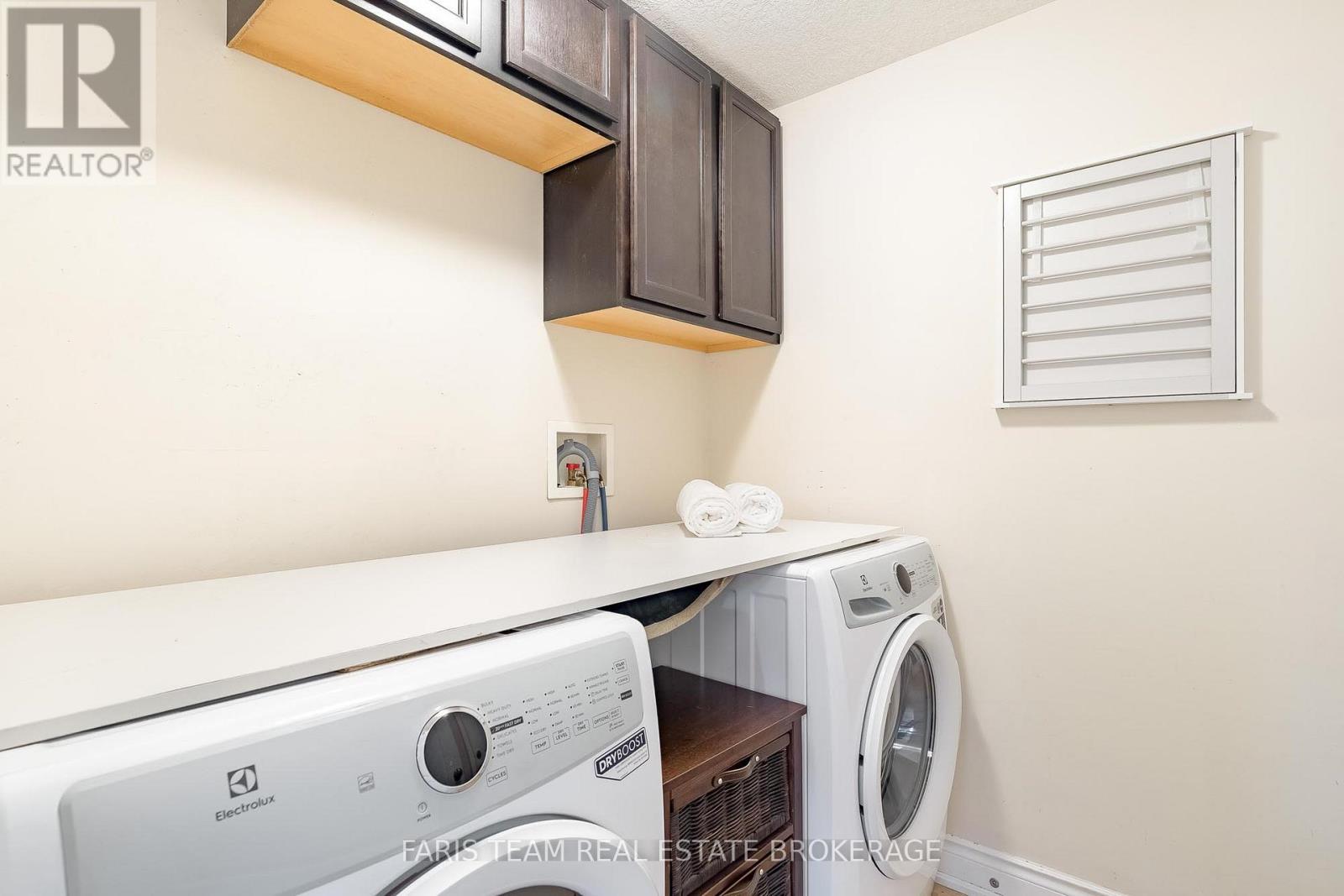 33 Auburn Court, Barrie, Ontario  L4N 6G9 - Photo 16 - S13005336