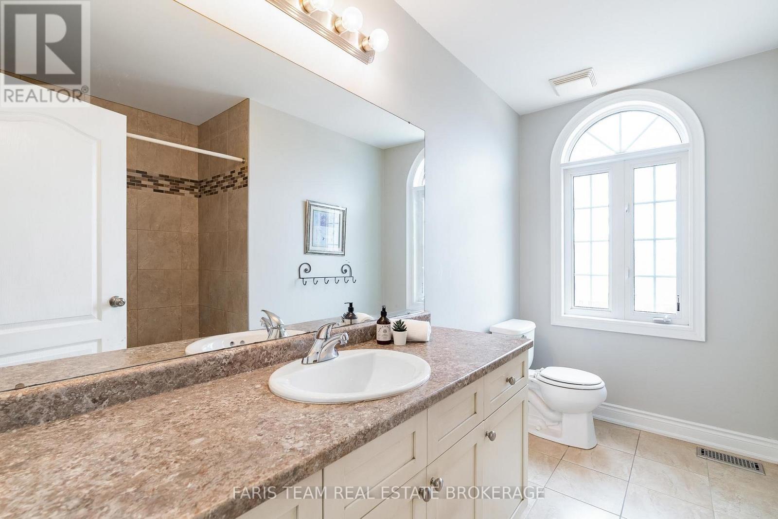 33 Auburn Court, Barrie, Ontario  L4N 6G9 - Photo 27 - S13005336