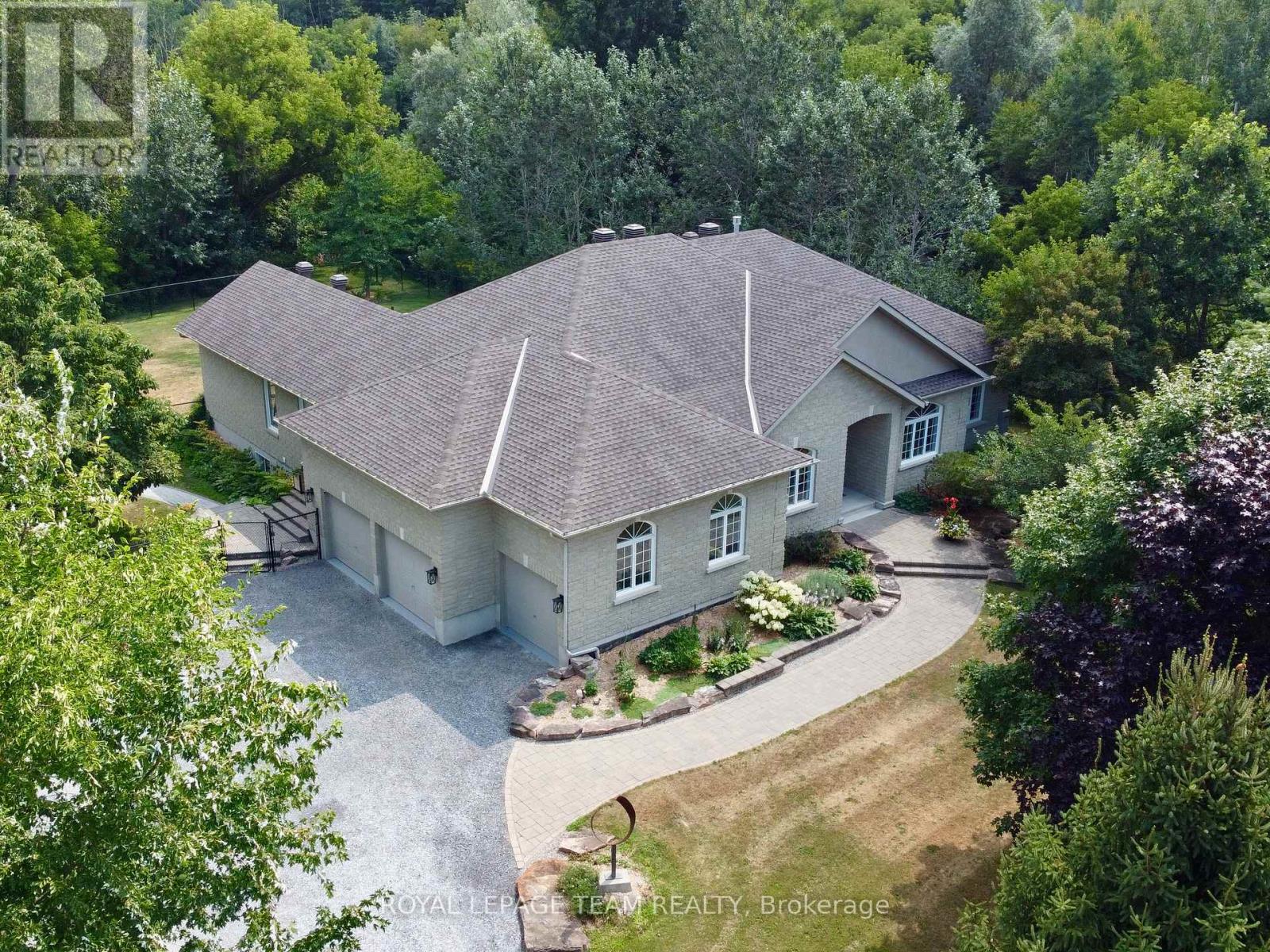 6196 Elkwood Drive, Ottawa, Ontario  K4P 1M9 - Photo 4 - X12919628