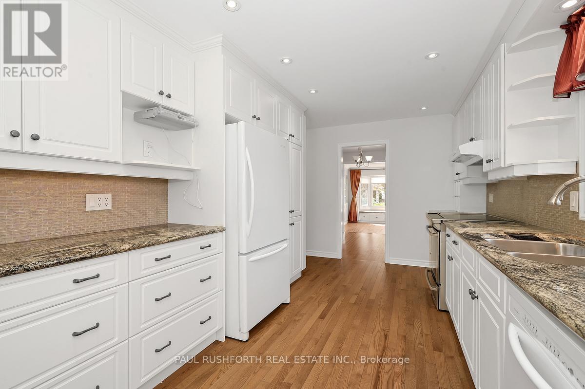 62 Topley Crescent, Ottawa, Ontario  K1G 4M7 - Photo 15 - X12945326