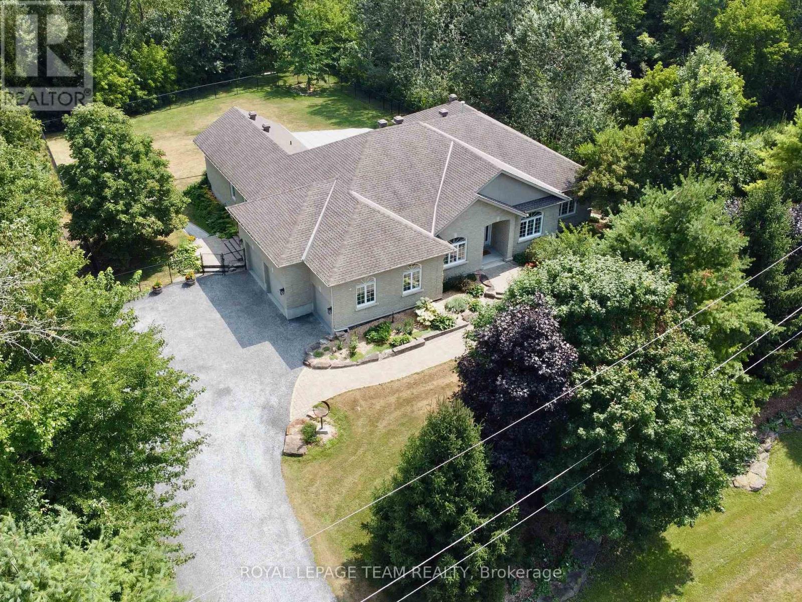 6196 Elkwood Drive, Ottawa, Ontario  K4P 1M9 - Photo 3 - X12919628