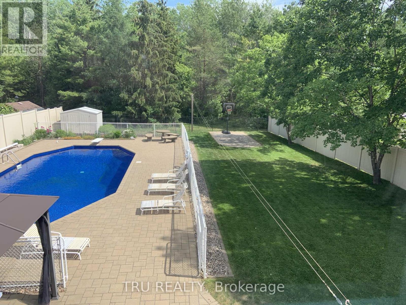 256 Hoylake Crescent, Ottawa, Ontario  K1E 2M8 - Photo 37 - X13004376