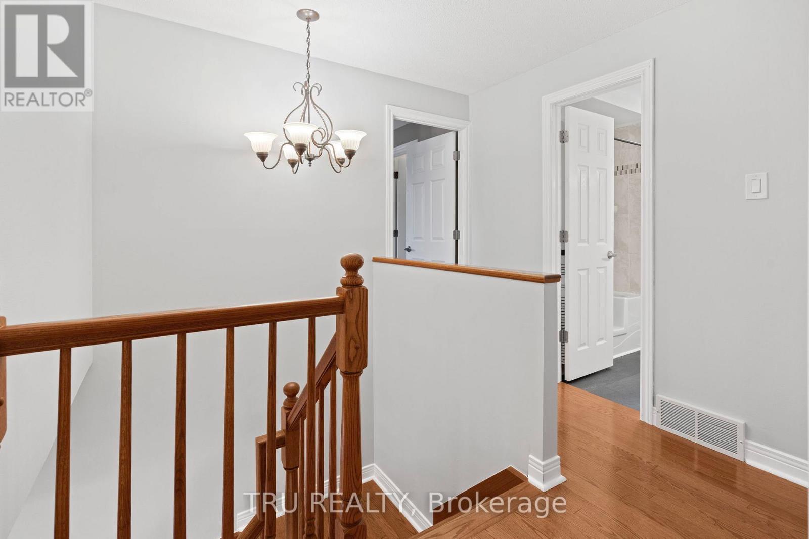 256 Hoylake Crescent, Ottawa, Ontario  K1E 2M8 - Photo 23 - X13004376