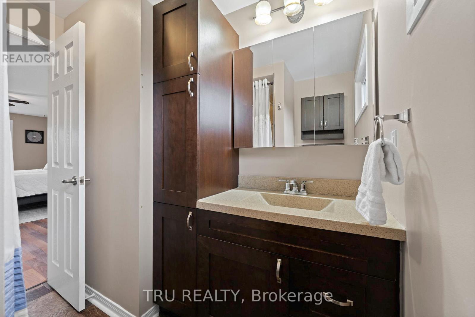 256 Hoylake Crescent, Ottawa, Ontario  K1E 2M8 - Photo 28 - X13004376