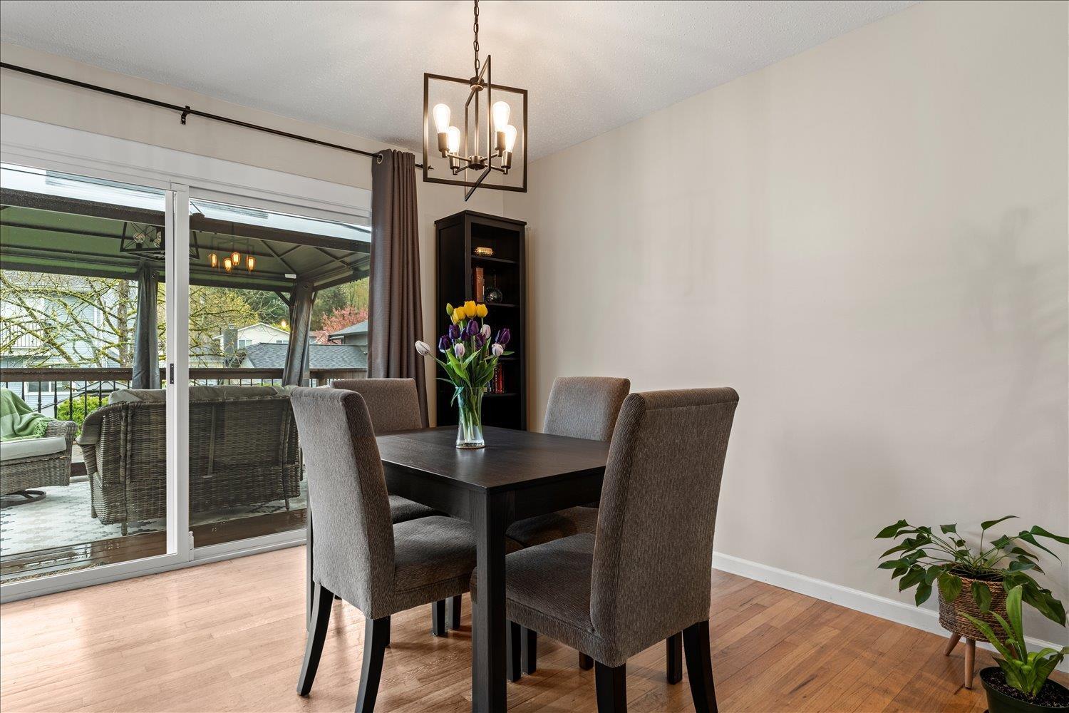 3712 Old Clayburn Road, Abbotsford, British Columbia V3G 1H6 - Photo 11 - R3110191