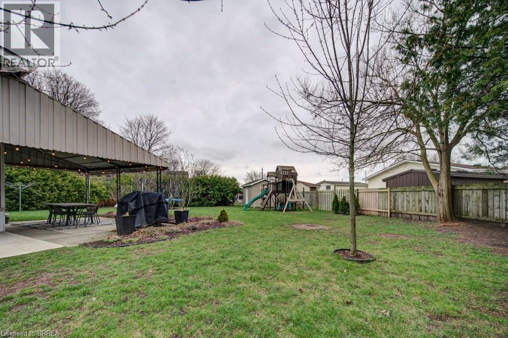 9 Gailmount Court, Brantford, Ontario  N3R 3A4 - Photo 37 - 40821007