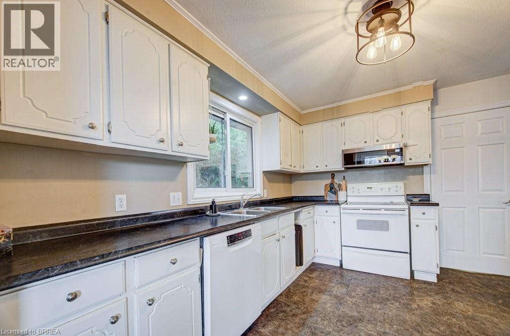 9 Gailmount Court, Brantford, Ontario  N3R 3A4 - Photo 13 - 40821007