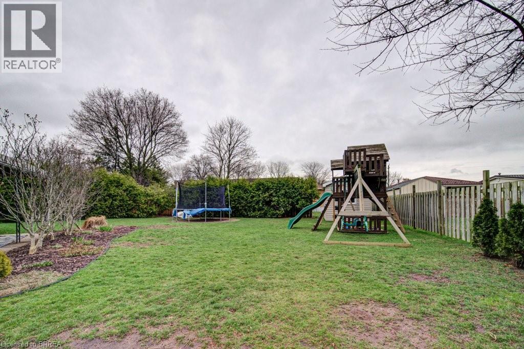 9 Gailmount Court, Brantford, Ontario  N3R 3A4 - Photo 39 - 40821007