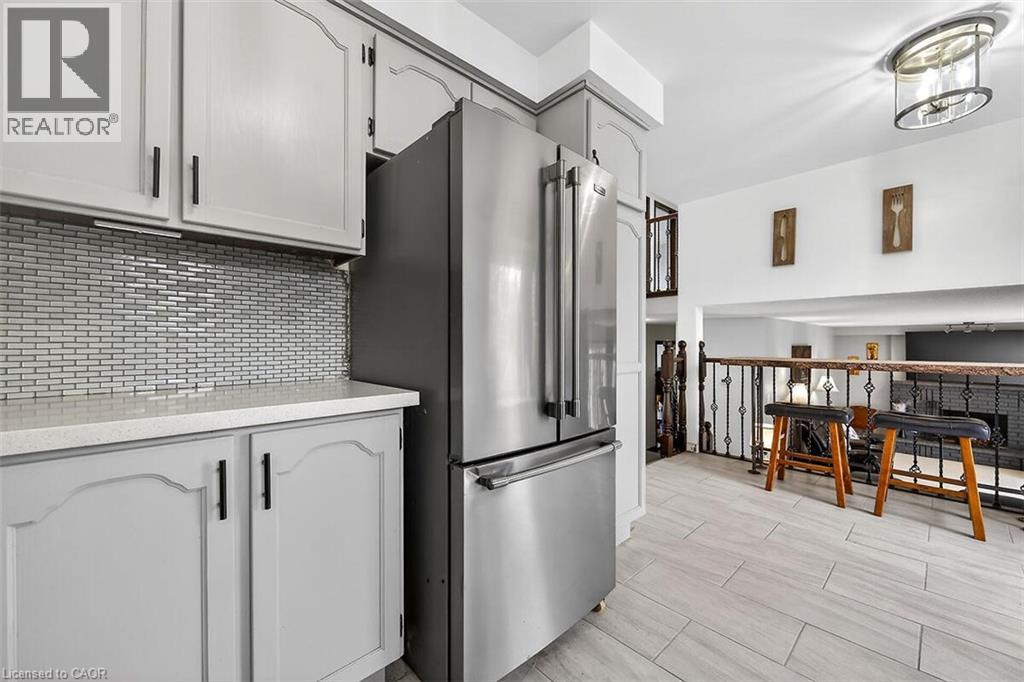 56 Hummingbird Lane, Hamilton, Ontario  L9A 4A9 - Photo 5 - 40821149