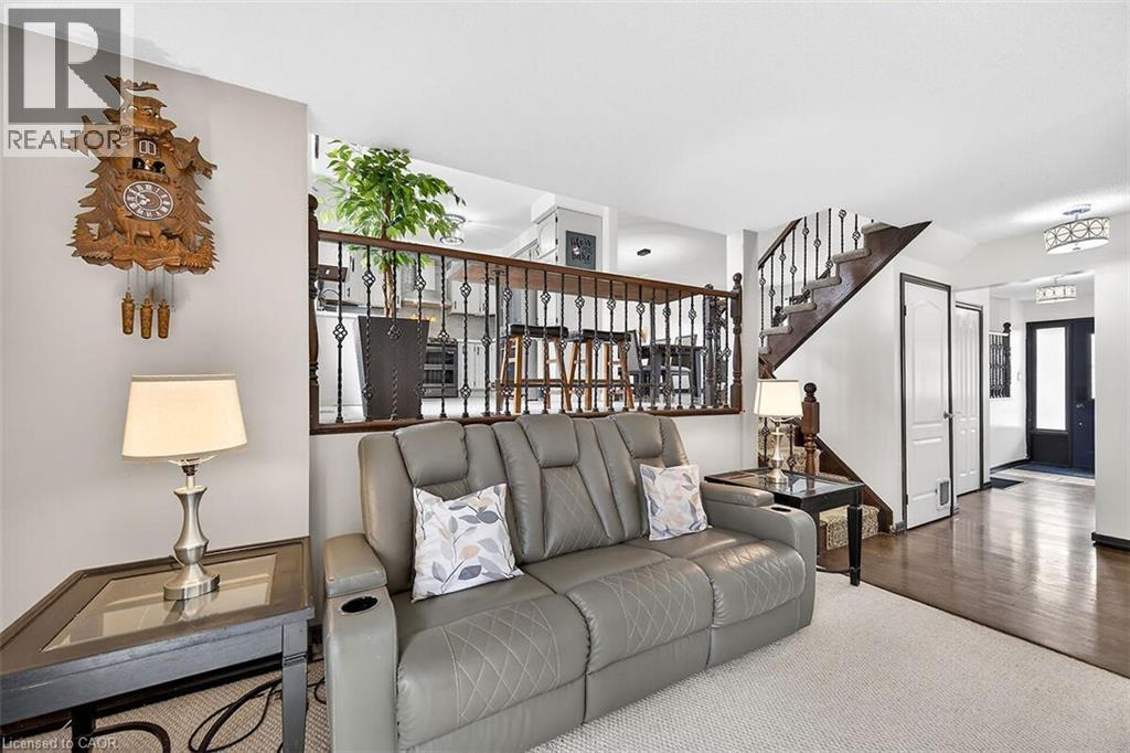 56 Hummingbird Lane, Hamilton, Ontario  L9A 4A9 - Photo 23 - 40821149