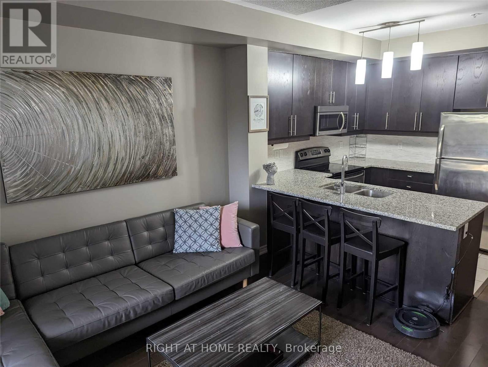 302 - 570 Lolita Gardens, Mississauga, Ontario  L5A 3K8 - Photo 4 - W13005310